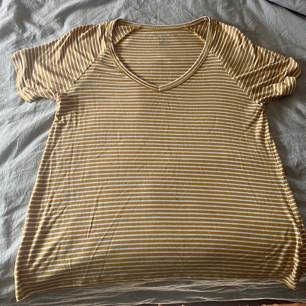 American Eagle soft and sexy shirt